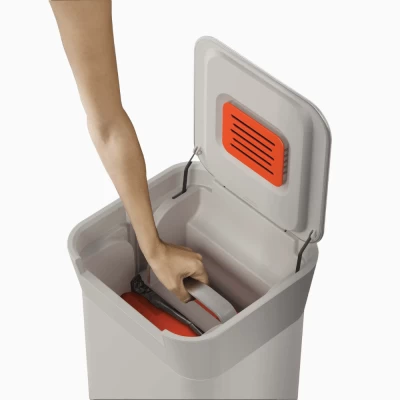 Thùng rác nén rác và khử mùi Joseph Joseph Titan Stone 20L 30039 thumb