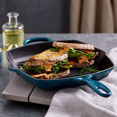 Chảo gang nướng Le Creuset hình vuông 26cm màu xanh ngọc thumb