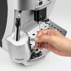 Máy pha cà phê De'Longhi Magnifica S ECAM 22110SB màu bạc