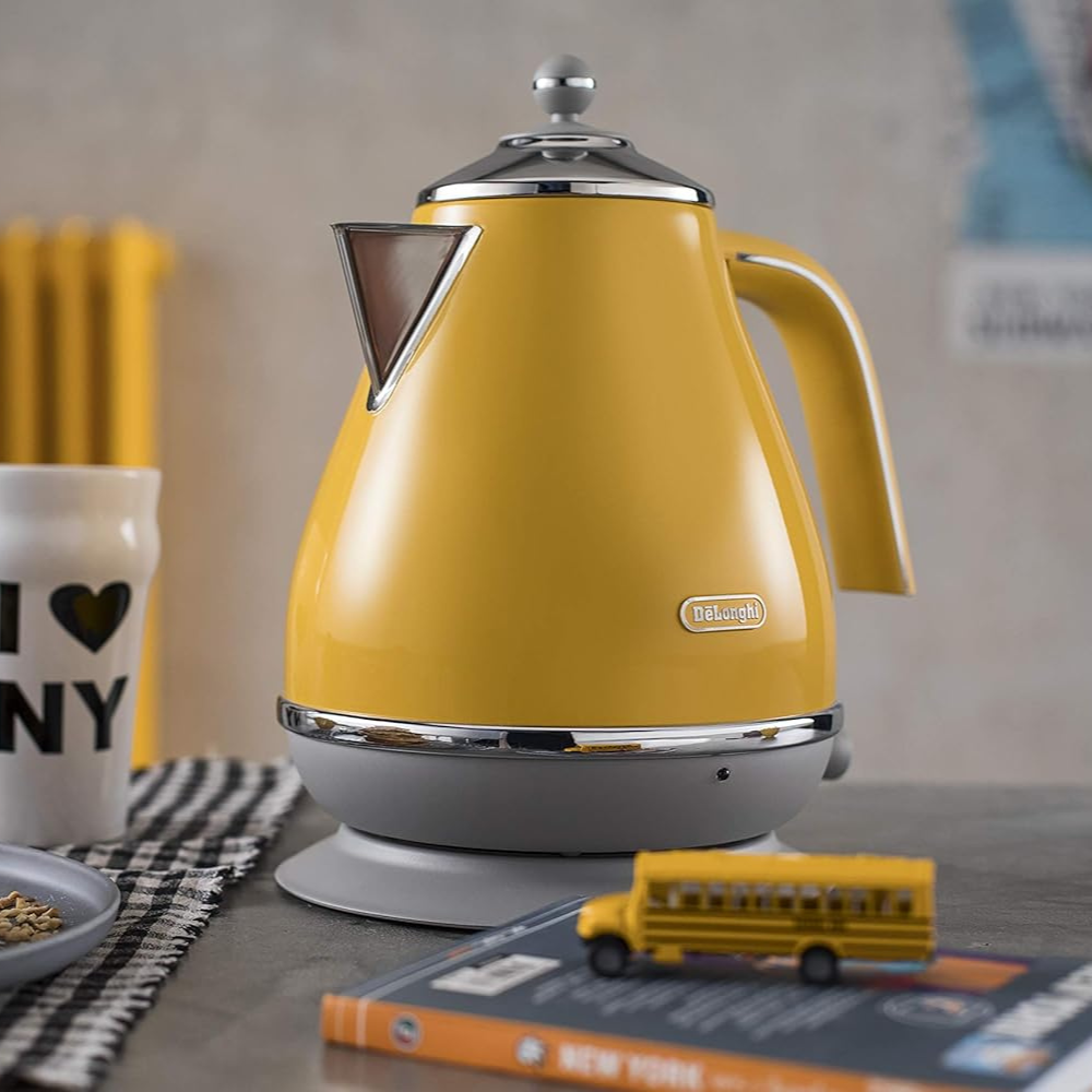 Ấm siêu tốc De'Longhi Icona Capitals 1,7L màu vàng
