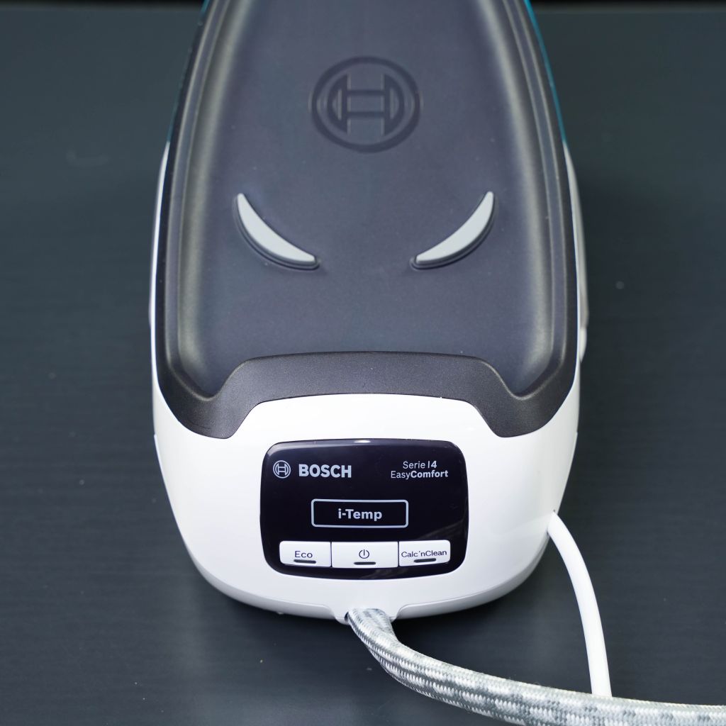 Bàn là hơi nước BOSCH TDS4050 màu xanh