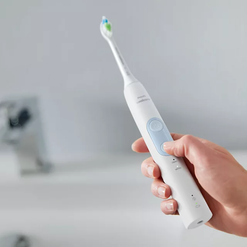 Bàn chải điện Philips Sonicare 4500 HX6839/28 màu trắng kèm hộp đựng du lịch