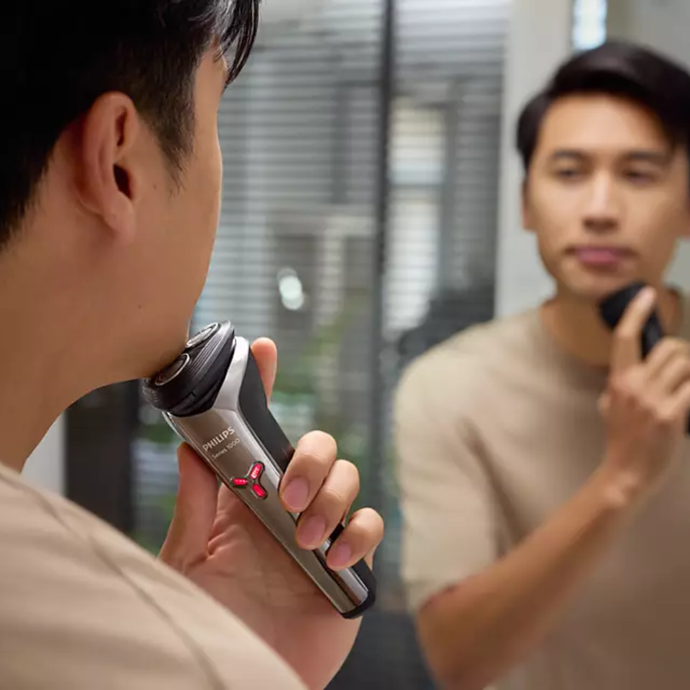 Máy cạo râu khô và ướt Philips S1301/02